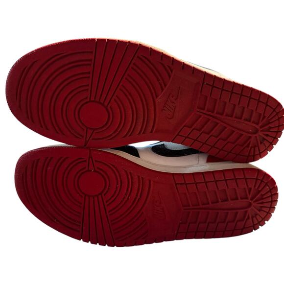 Nike Air Jordan 1 Low Black Toe Red White Retro Bred 553558-116, Men's Size 12 - Picture 2 of 10